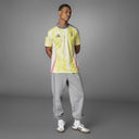 adidas Juventus Turin Fußball - Auswärtstrikot 24/25 Men (pure sulfur, L) - Markenkoffer