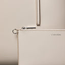 Calvin Klein Foil Logo Tote - Shopper 44 cm (chateau/desert taupe) - Ansicht 5