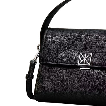 Calvin Klein Emblem Pebb - Schultertasche (black) - Ansicht 4