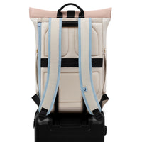 Johnny Urban Luca Medium - Rolltop-Rucksack 42 cm (sand-rose) - Ansicht 5