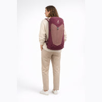 KI-generierte Darstellung – Deuter AC Lite 28 SL - Women's Wanderrucksack 59 cm (ashrose-cassis)