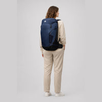 KI-generierte Darstellung – Mammut Lithium 50 - Women's Wanderrucksack 73 cm (marine-black)