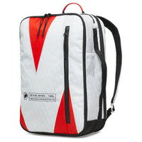white-mammut red