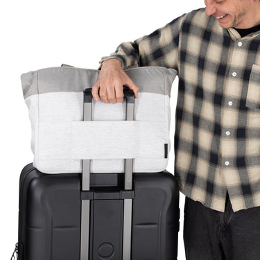 Osprey Ozone Hardside 30" - 4-Rollen-Trolley L 76 cm (black)