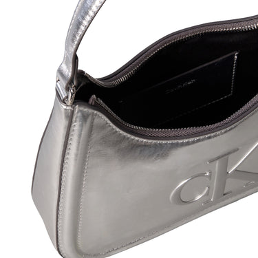 Calvin Klein Bold Monogram Metall - Schultertasche 43 cm (silver metallic) - Markenkoffer