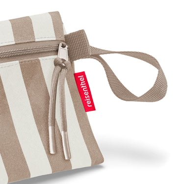 reisenthel maxi case - Kulturbeutel 28 cm (summerstripes coffee) - Ansicht 4