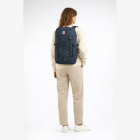 KI-generierte Darstellung – Fjällräven Skule Top 26 - Rucksack 15" 50 cm (navy)