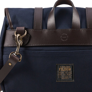 Filson Rugged Twill Medium - Umhängetasche 35.5 cm (navy) - Markenkoffer