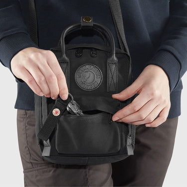 Fjällräven Kånken No. 2 Sling - Umhängetasche 20 cm (Black Edition) (black) - Markenkoffer