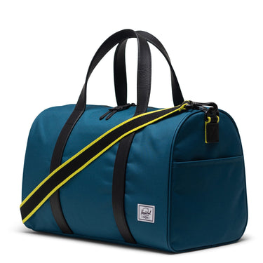 Herschel Novel Carry On - Reisetasche 13" 43.5 cm (legio blue/black/evening primrose) - Markenkoffer