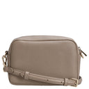 Lacoste Champs - Elysées - Umhängetasche 20 cm (taupe) - Markenkoffer