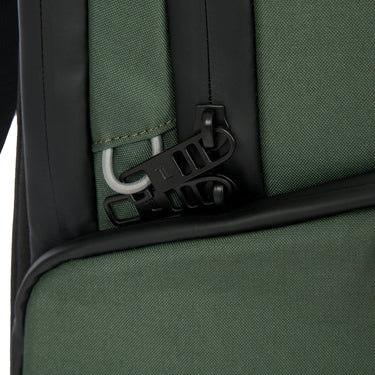 Porsche Design Urban Eco - Rucksack M2 15'' 43 cm (forest green) - Markenkoffer