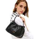 Tommy Hilfiger Soft Leather - Umhängetasche 22 cm (black) - Markenkoffer